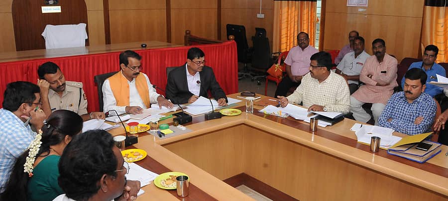 ರಾಷ್ಟ್ರೀಯ ಅಲ್ಪಸಂಖ್ಯಾತರ ಆಯೋಗದ ಉಪಾಧ್ಯಕ್ಷ ಜಾರ್ಜ್ ಕುರಿಯನ್ ಅಧ್ಯಕ್ಷತೆಯಲ್ಲಿ ಪ್ರಗತಿ ಪರಿಶೀಲನಾ ಸಭೆ ನಡೆಯಿತು