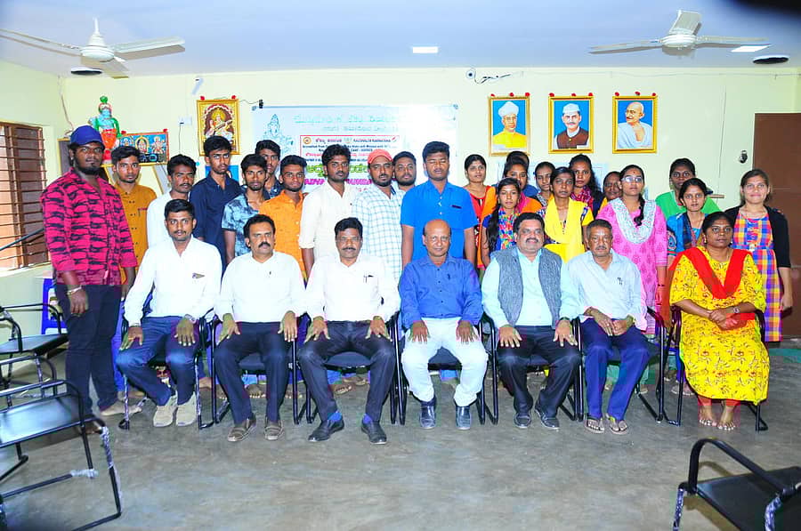 ಸೂಲಿಬೆಲೆಯ ಅದ್ವೈತ ಫೌಂಡೇಷನ್ ತರಬೇತಿ ಸಂಸ್ಥೆಯಲ್ಲಿ ಕೌಶಲಾಭಿವೃದ್ಧಿ ತರಬೇತಿಗೆ ಚಾಲನೆ ನೀಡಲಾಯಿತು