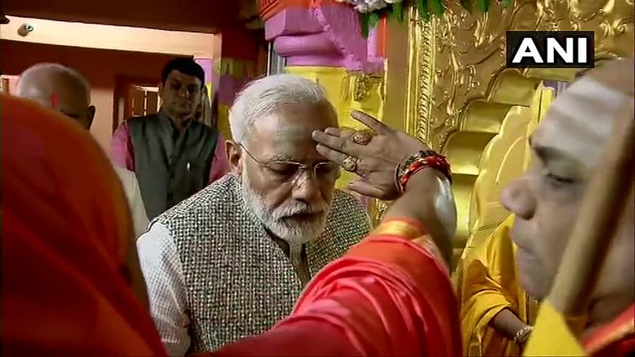 ವಾರಾಣಸಿ ಜಂಗಮವಾಡಿ ಮಠದಲ್ಲಿ ಪ್ರಧಾನಿ ನರೇಂದ್ರ ಮೋದಿ
