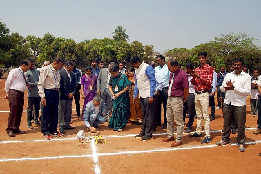 ಬೆಳಗಾವಿಯ ಆರ್.ಪಿ.ಡಿ. ಕಾಲೇಜಿನಿಂದ ಆಯೋಜಿಸಿದ್ದ ಆರ್ಸಿಯು ಅಂತರ ಕಾಲೇಜುಗಳ ವಲಯ ಮಟ್ಟದ ಕಬಡ್ಡಿ ಟೂರ್ನಿಯನ್ನು ಜಿಎಸ್ಎಸ್ ಕಾಲೇಜಿನ ಪ್ರಾಚಾರ್ಯ ಪ್ರೊ.ಎನ್.ಡಿ. ಹೆಗಡೆ ಉದ್ಘಾಟಿಸಿದರು