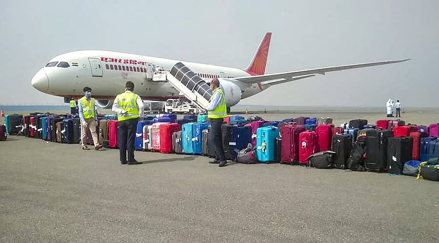 ಇಟಲಿಯಿಂದ ಬಂದ ಭಾರತೀಯರನ್ನು ಕರೆ ತಂದ ಏರ್ ಇಂಡಿಯಾ ವಿಮಾನ.