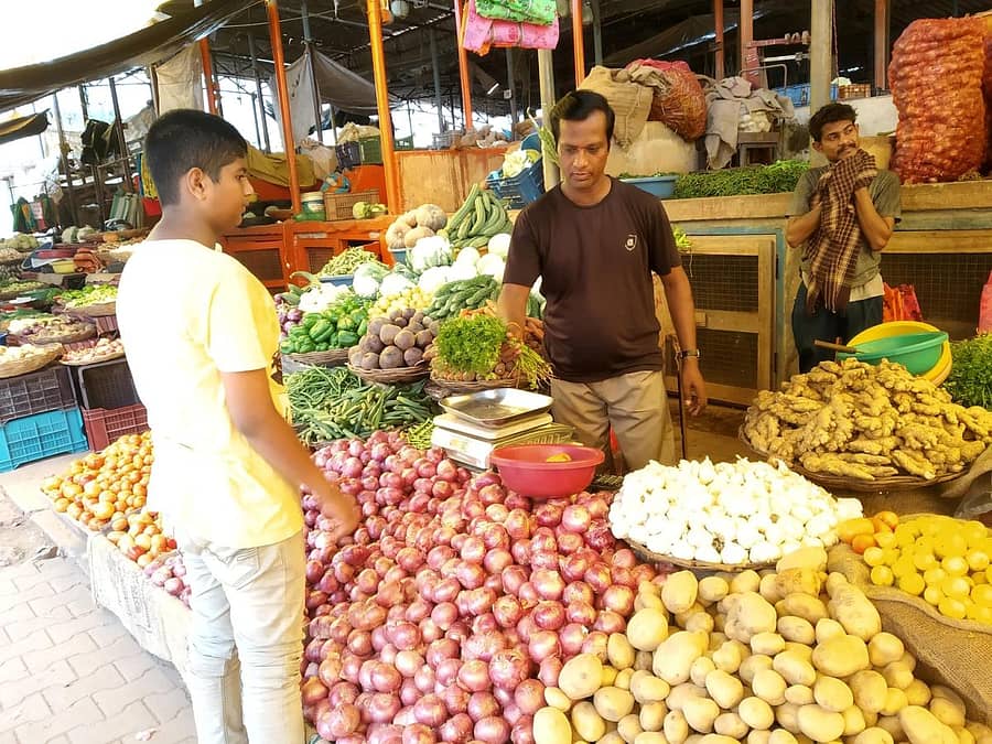 ಕಾರವಾರದ ತರಕಾರಿ ಮಾರುಕಟ್ಟೆಯ ದೃಶ್ಯ