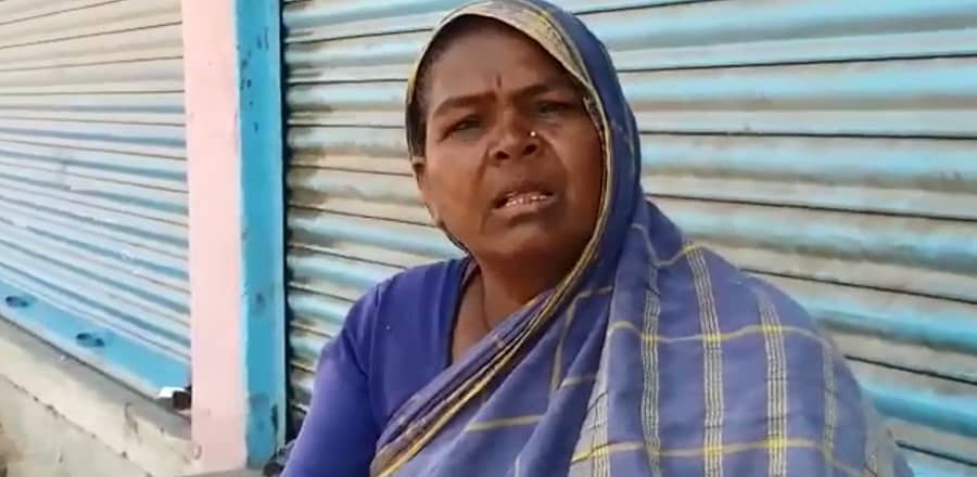 ರಾಯಚೂರಿನಲ್ಲಿ ಹಣ್ಣು ಮಾರುವ ನರಸಮ್ಮ ಅಜ್ಜಿ