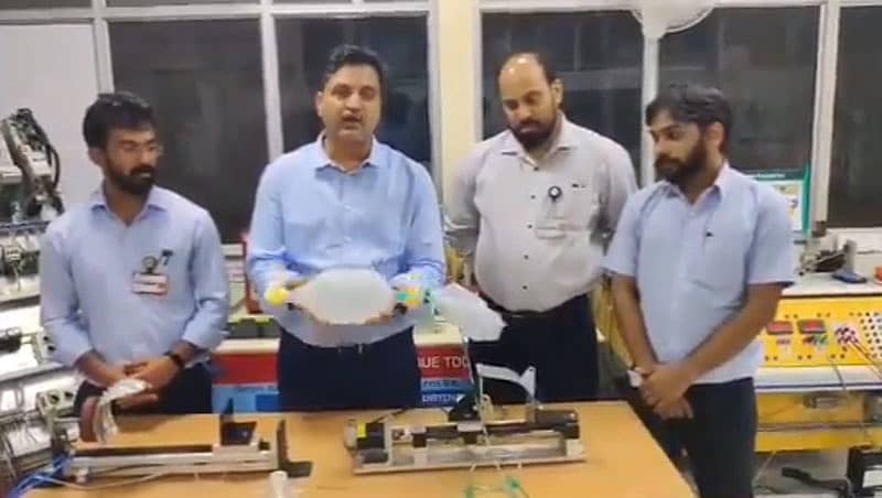 ಅಗ್ಗದ ದರದ ವೆಂಟಿಲೇಟರ್‌ ಸಿದ್ಧಪಡಿಸಿರುವ ಮಹೀಂದ್ರಾ ಕಂಪನಿಯ ಇಂಜಿಯರ್‌ ತಂಡ