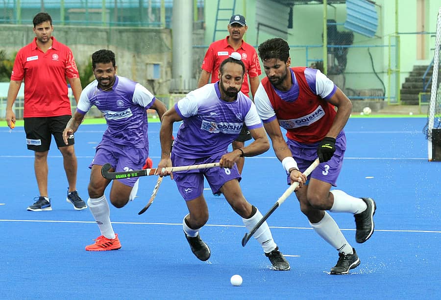 ಭಾರತ ಹಾಕಿ ತಂಡದ ಆಟಗಾರರು ಬೆಂಗಳೂರಿನ ಸಾಯ್ ದಕ್ಷಿಣ ಭಾರತ ಕೇಂದ್ರದಲ್ಲಿ ಅಭ್ಯಾಸ ನಡೆಸಿದ ಸಂದರ್ಭ