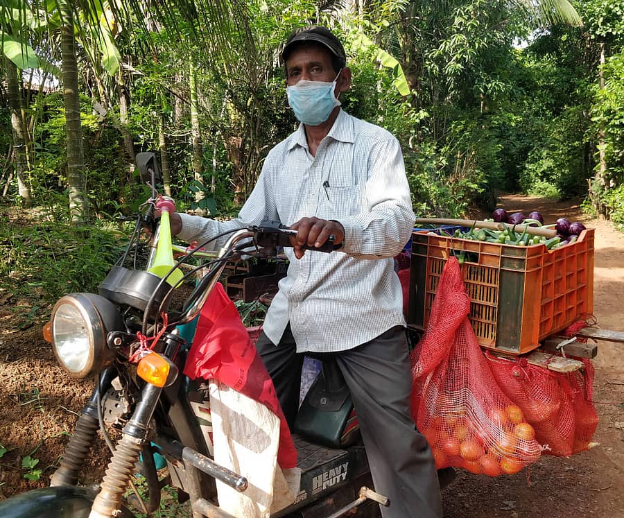 ತರಕಾರಿ ವ್ಯಾಪಾರಕ್ಕೆ ಹೊರಟಿದ್ದ ಶಿರಸಿ ತಾಲ್ಲೂಕು ಆಲ್ಮನೆಯ ಮಹಾಬಲೇಶ್ವರ ಗೌಡ