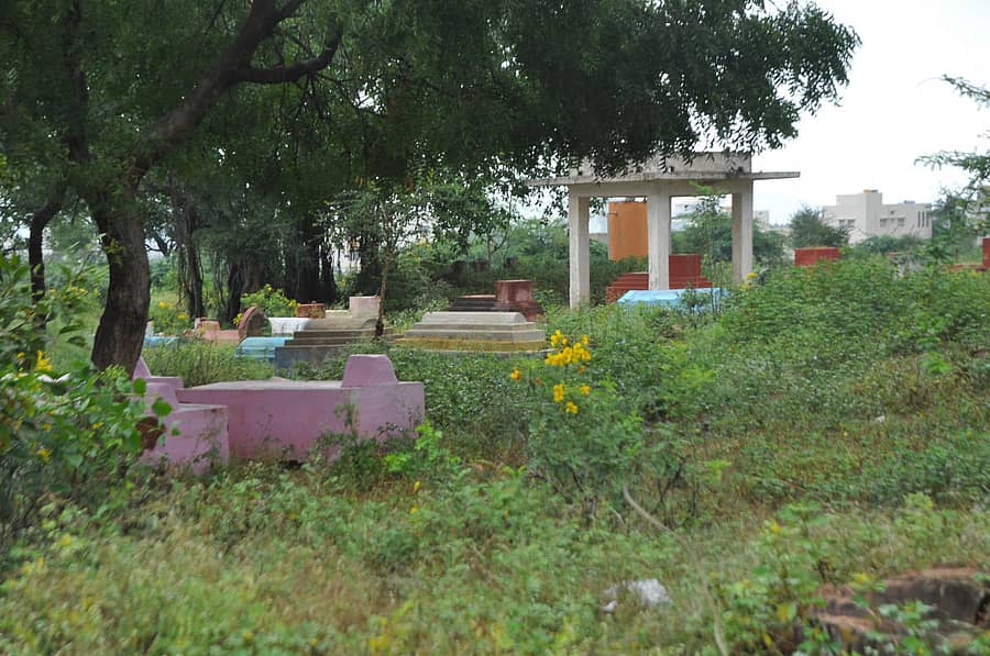 ಸ್ಮಶಾನದ ಸಾಂದರ್ಭಿಕ ಚಿತ್ರ