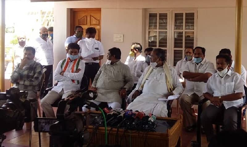 ಸುದ್ದಿಗೋಷ್ಠಿಯಲ್ಲಿ ಮಾತನಾಡಿದ ಮಾಜಿ ಮುಖ್ಯಮಂತ್ರಿ ಸಿದ್ದರಾಮಯ್ಯ