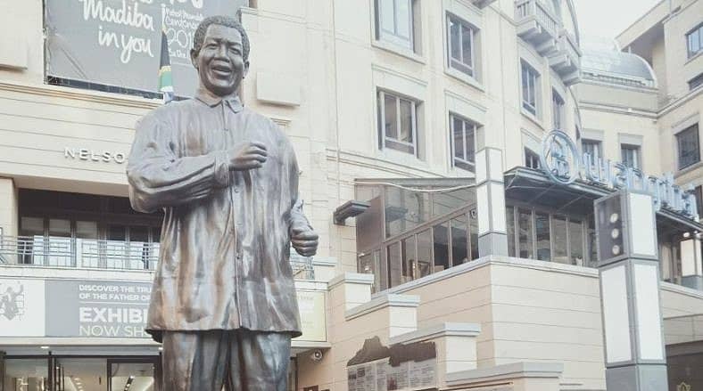  ನೆಲ್ಸನ್ ಮಂಡೇಲಾ ಸ್ಕ್ವೇರ್‌