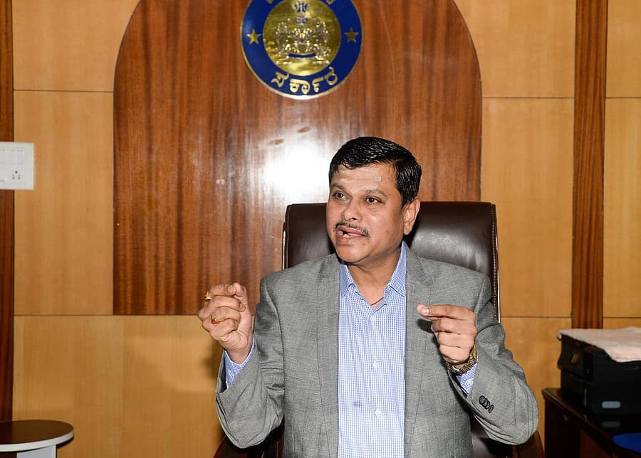  ಮಹಾಂತೇಶ ಬೀಳಗಿ