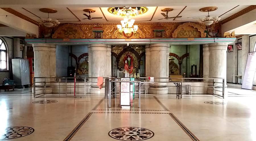 ವಿಜಯಪುರ ಹೋಬಳಿ ಭಟ್ರೇನಹಳ್ಳಿ ಸಾಯಿನಾಥ ಜ್ಞಾನಮಂದಿರ ಭಕ್ತರಿಲ್ಲದೆ ಬಣಗುಡುತ್ತಿದೆ