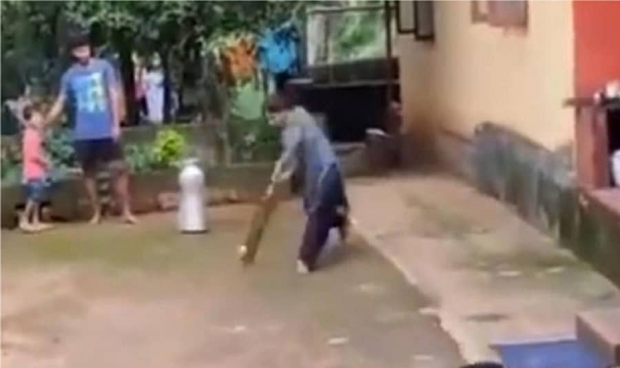 ಕ್ರಿಕೆಟ್ ಆಡುತ್ತಿದ್ದ ವೇಳೆ ಜ್ಯೋತಿ ಅವರು ಮಾಡಿದ ಕವರ್ ಡ್ರೈವ್ನ ಸನ್ನಿವೇಶ