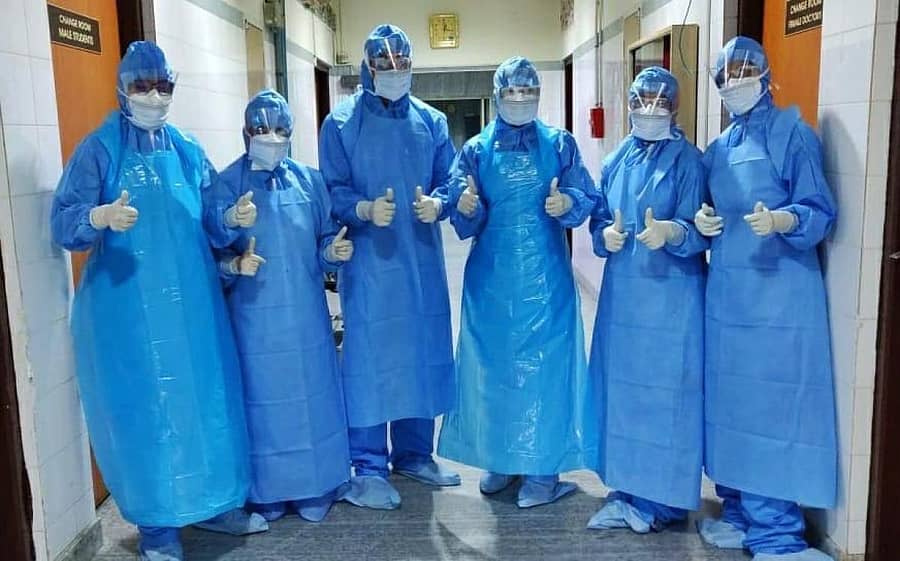 ಕೋವಿಡ್ ಸೋಂಕಿತೆಗೆ ಚಿಕಿತ್ಸೆ ನೀಡಿದ ಉಡುಪಿಯ ಡಾ.ಟಿಎಂಎ ಪೈ ಆಸ್ಪತ್ರೆಯ ವೈದ್ಯರ ತಂಡ