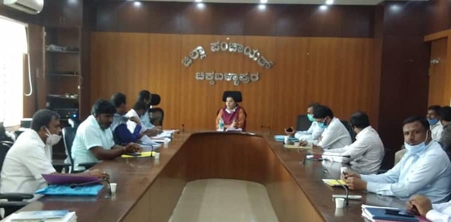 ಸಭೆಯಲ್ಲಿ ಸಿಇಒ ಬಿ.ಫೌಜಿಯಾ ತರನ್ನುಮ್ ಮಾತನಾಡಿದರು.