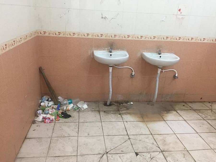 ಕೋವಿಡ್ ಆಸ್ಪತ್ರೆಯೊಳಗಿನ ಕಸ