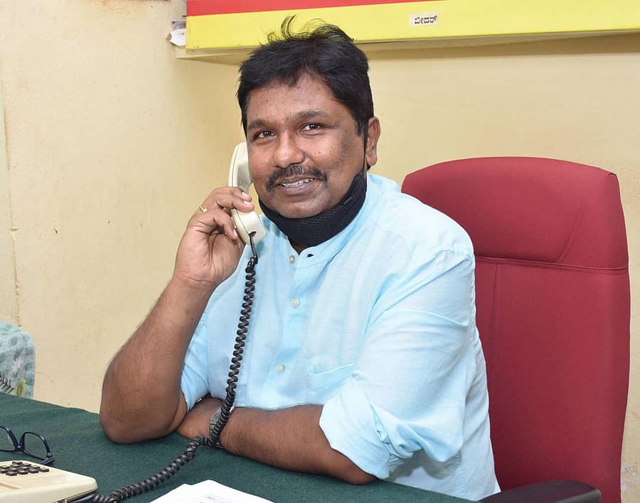 ‘ಪ್ರಜಾವಾಣಿ’ ಫೋನ್ ಇನ್ ಕಾರ್ಯಕ್ರಮದಲ್ಲಿ ರೈತರ ಪ್ರಶ್ನೆಗಳಿಗೆ ಉತ್ತರಿಸಿದ ಕೃಷಿ ಇಲಾಖೆಯ ಜಂಟಿ ನಿರ್ದೇಶಕ ವಿದ್ಯಾನಂದ ಸಿ.