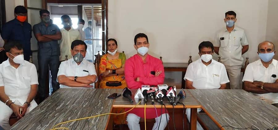 ಮಡಿಕೇರಿಯಲ್ಲಿ ಶನಿವಾರ ಬಿಜೆಪಿ ರಾಜ್ಯ ಘಟಕದ ಅಧ್ಯಕ್ಷ ನಳೀನ್ ಕುಮಾರ್ ಕಟೀಲ್ ಮಾತನಾಡಿದರು