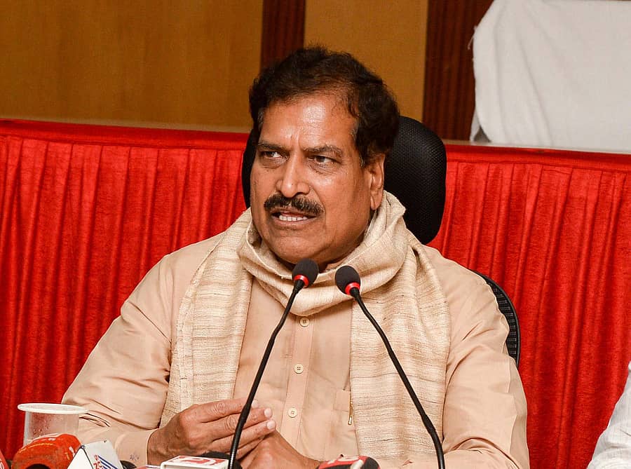 ಸಚಿವ ಸುರೇಶ್ ಅಂಗಡಿ