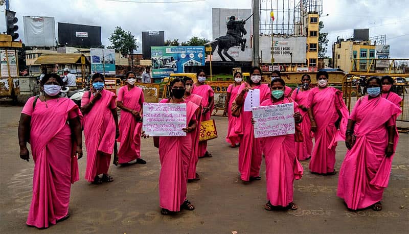 ಆಶಾ ಕಾರ್ಯಕರ್ತೆಯರ ಪ್ರತಿಭಟನೆ (ಫೈಲ್ ಚಿತ್ರ)