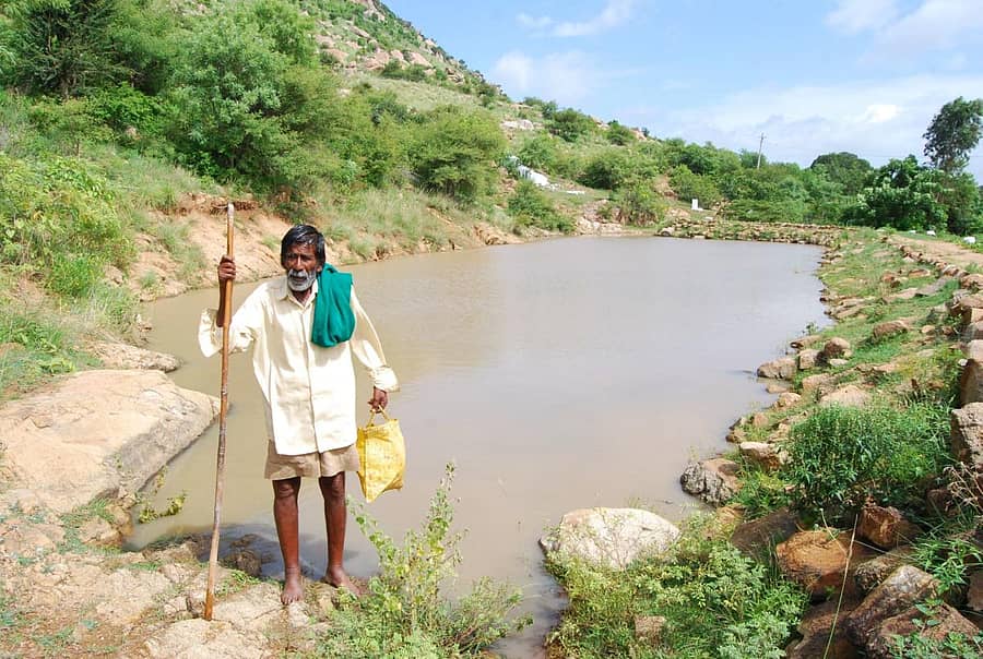 ಕಟ್ಟೆ ಎದುರು ಕಲ್ಮನೆ ಕಾಮೇಗೌಡರು