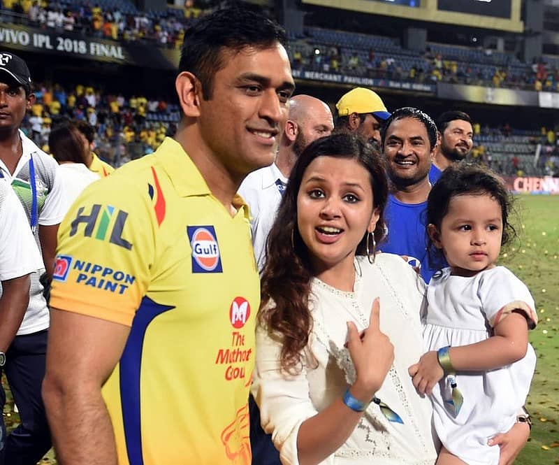 ಮಹೇಂದ್ರಸಿಂಗ್ ಧೋನಿ, ಪತ್ನಿ ಸಾಕ್ಷಿ ಸಿಂಗ್ ಮತ್ತು ಮಗಳು ಜೀವಾ –ಸಂಗ್ರಹ ಚಿತ್ರ