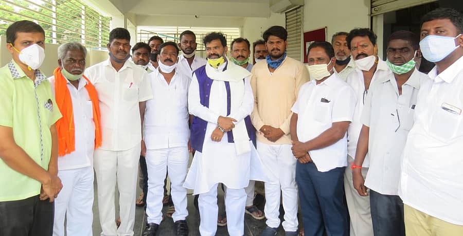 ಚಿತ್ರದುರ್ಗದಲ್ಲಿ ಶನಿವಾರ ಬಿಜೆಪಿ ಎಸ್ಸಿ ಮೋರ್ಚಾ ರಾಜ್ಯ ಘಟಕದ ಅಧ್ಯಕ್ಷ ಛಲವಾದಿ ನಾರಾಯಣಸ್ವಾಮಿ ಮಾತನಾಡಿದರು