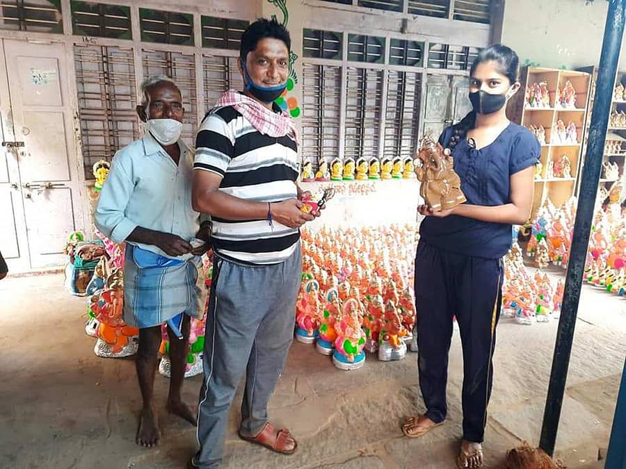 ಗಣೇಶ ಮೂರ್ತಿಯ ವ್ಯಾಪಾರ ಬಿರುಸಾಗಿತ್ತು