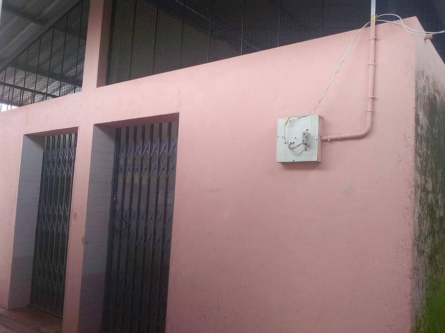 ನರಸಿಂಹರಾಜಪುರದ ಬಿ.ಎಚ್.ಕೈಮರ ಗ್ರಾಮದಲ್ಲಿ ಕಾಮಗಾರಿ ಪೂರ್ಣಗೊಂಡಿರುವ ಸಮುದಾಯ ಶೌಚಾಲಯ