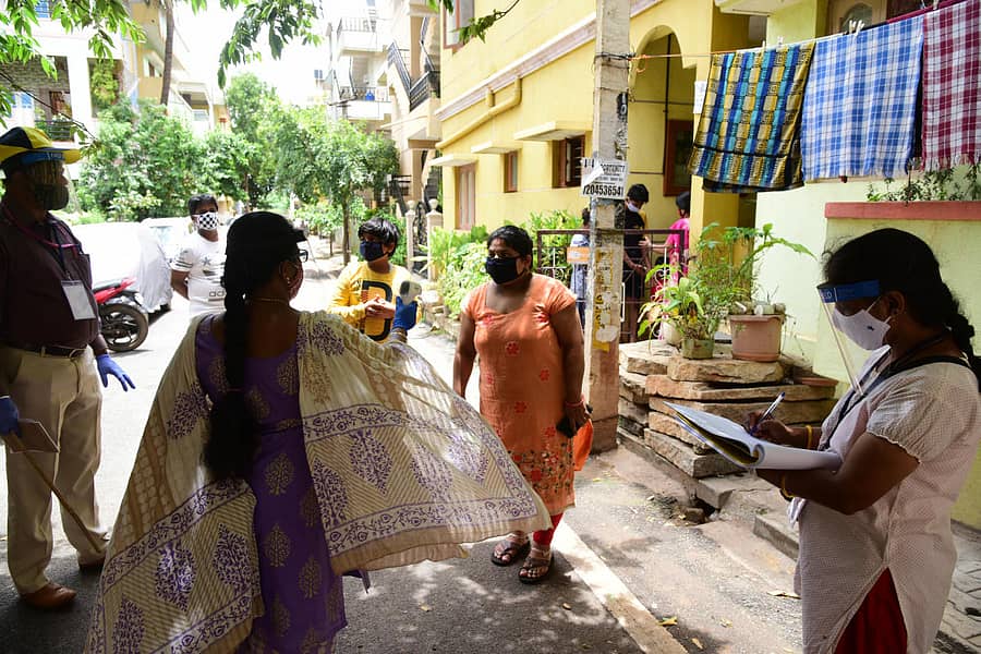 ಕೋವಿಡ್–19ರ ಮನೆ ಮನೆ ಸಮೀಕ್ಷೆಯ ಸಾಂದರ್ಭಿಕ ಚಿತ್ರ