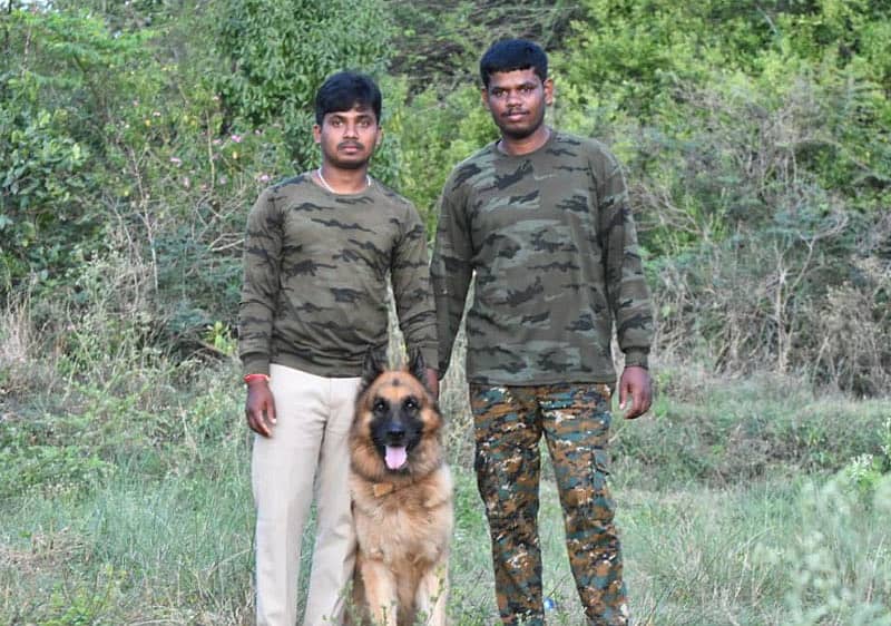 ಈಗಿನ ಶ್ವಾನ ನಿಯಂತ್ರಕರಾದ ಕಾಳ ಕಾಳ್ಕರ್ ಹಾಗೂ ಸಹಾಯಕ ನಾಗೇಂದ್ರ ಜೊತೆ ರಾಣಾ