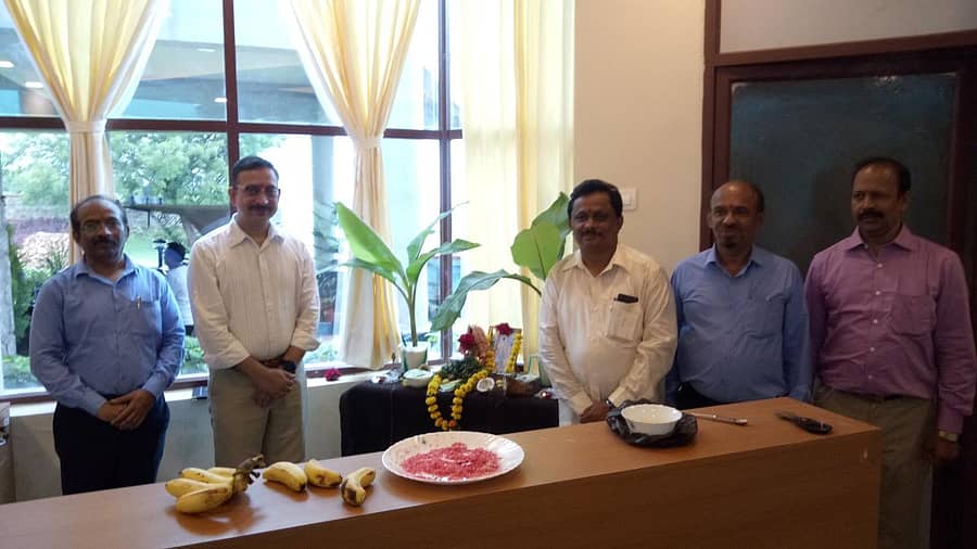 ಆಲಮಟ್ಟಿಯಲ್ಲಿ ಪ್ರವಾಸಿ ಮಂದಿರವನ್ನು ಕೆಎಸ್ಟಿಡಿಸಿಯ ಎಂ.ಡಿ ಕುಮಾರ್ ಪುಷ್ಕರ್ ಲೋಕಾರ್ಪಣೆ ಮಾಡಿದರು