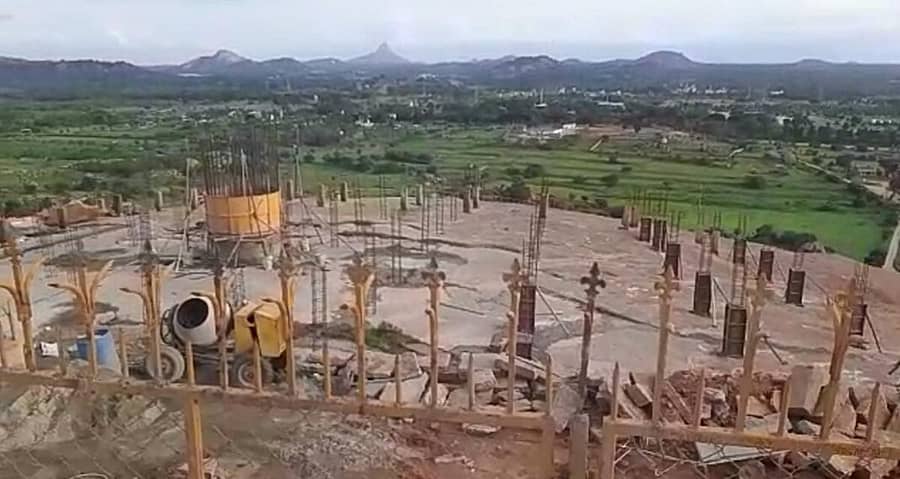 ತುಮಕೂರು ಸಮೀಪದ ಮಂದಾರಗಿರಿ ಬೆಟ್ಟದ ಮೇಲೆ ಸಮವಸರಣ ನಿರ್ಮಾಣ ಕಾಮಗಾರಿ