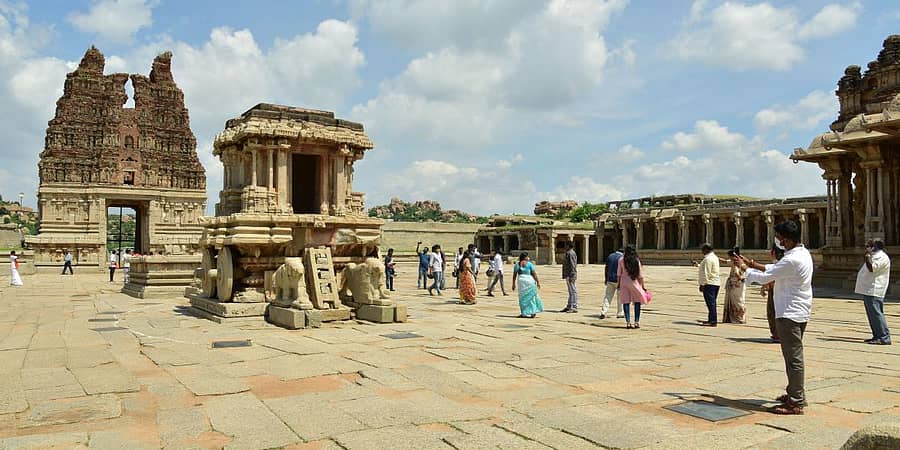 ಹಂಪಿಯ ಕಲ್ಲಿನ ರಥ