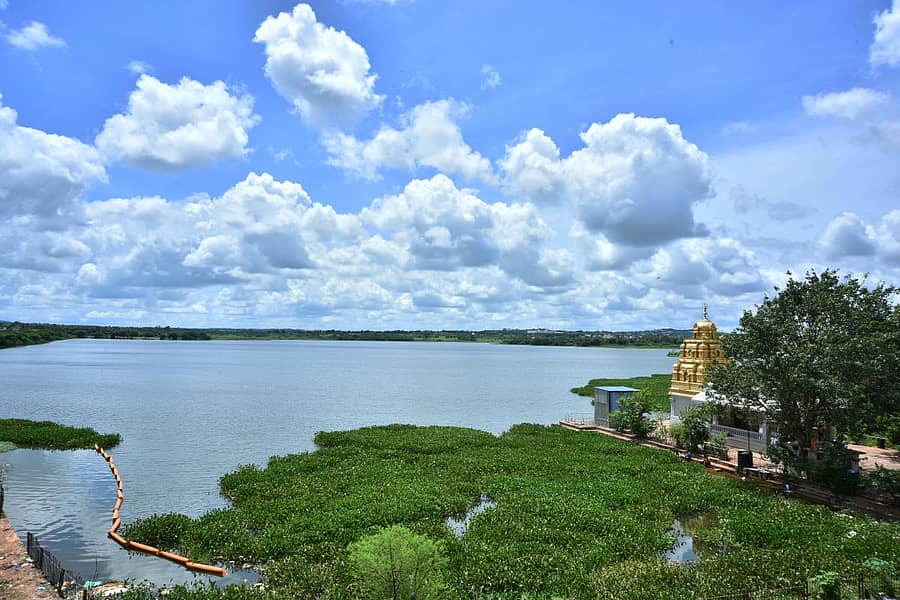 ಹುಬ್ಬಳ್ಳಿಯ ಉಣಕಲ್ ಕೆರೆಯ ದೃಶ್ಯ – ಪ್ರಜಾವಾಣಿ ಚಿತ್ರ/ ತಾಜುದ್ದೀನ್ ಆಜಾದ್