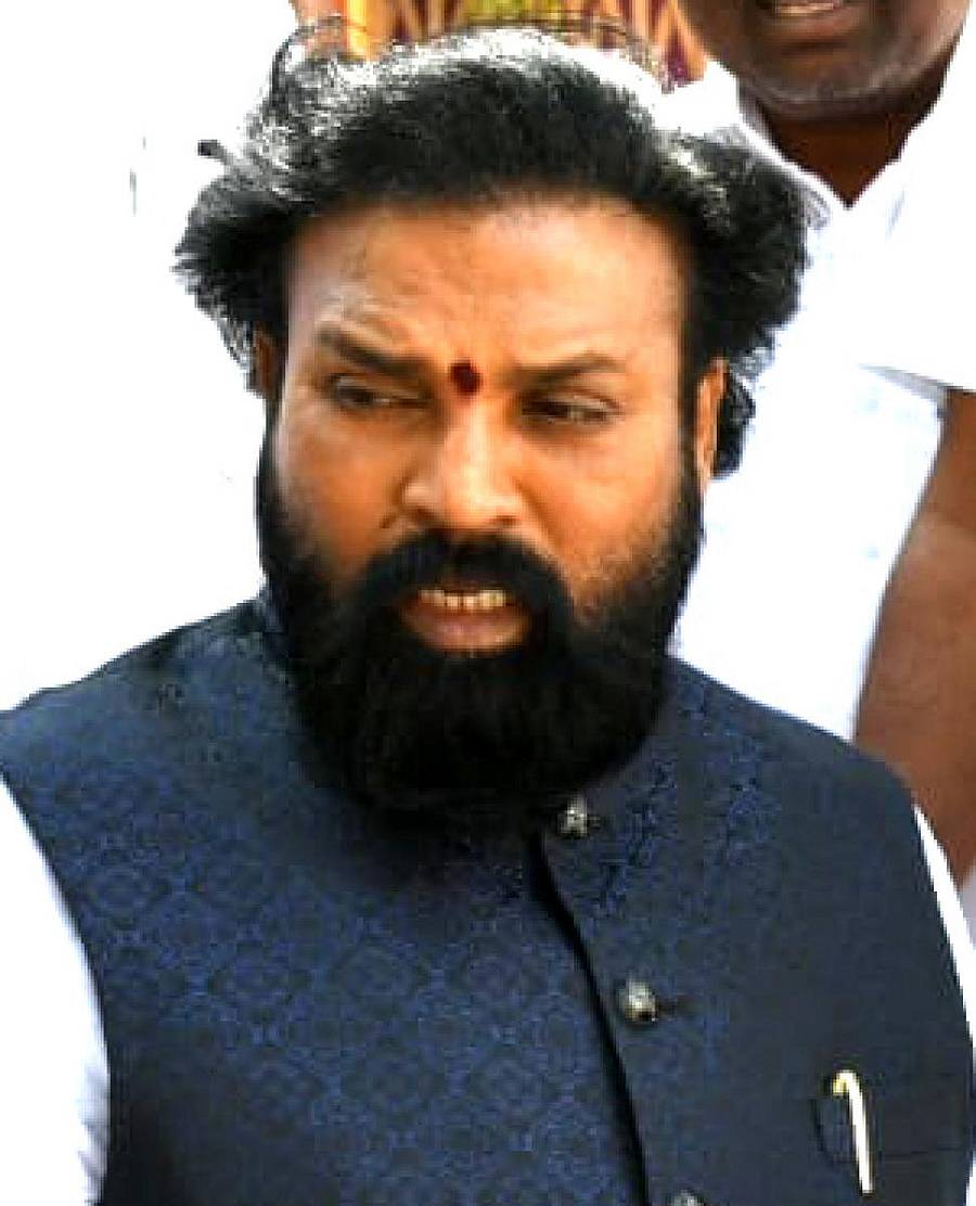 ಬಿ. ಶ್ರೀರಾಮುಲು.