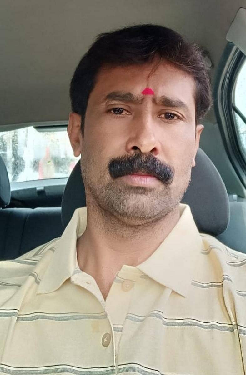 ಕರ್ನಾಟಕ ಯಾದವ ಸಂಘದ ಚೇಳೂರು ತಾಲ್ಲೂಕು ಅದ್ಯಕ್ಷ ಮಂಡ್ಯಂಪಲ್ಲಿ ಕೆ.ಎನ್.ಚಂದ್ರಣ್ಣ