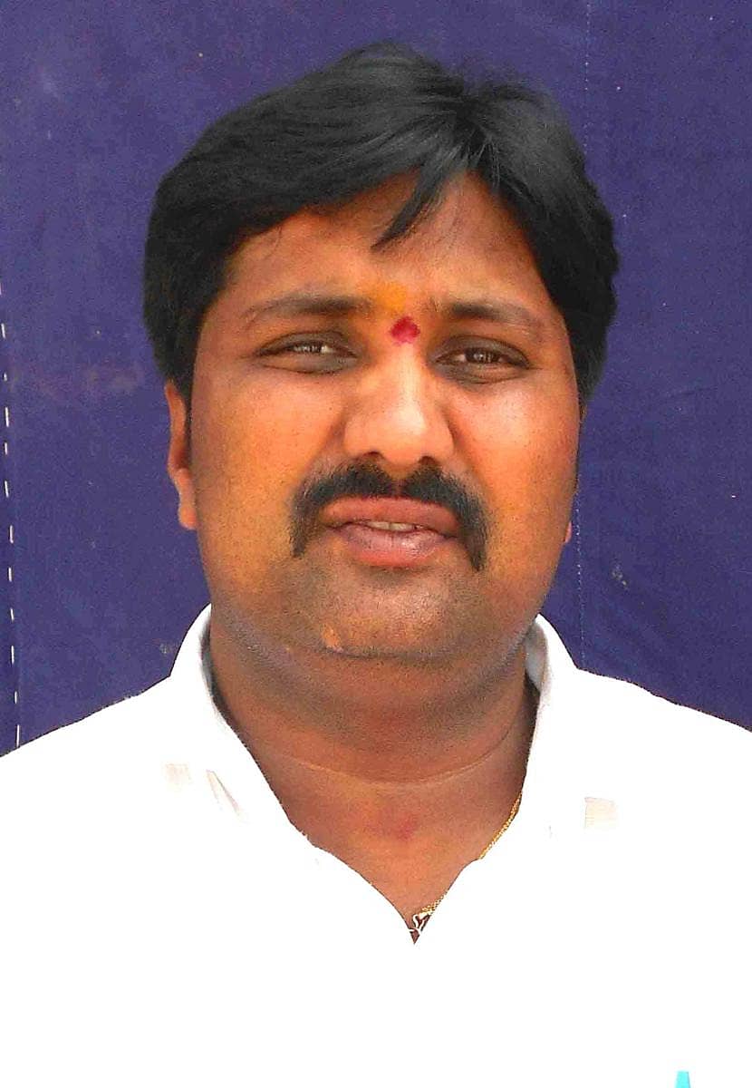 ಡಾ.ಬಿ.ಯೋಗೇಶ್ಬಾಬು