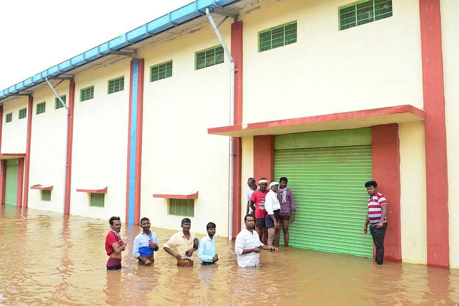 ಉಗ್ರಾಣ ಜಲಾವೃತವಾಗೊಂಡಿರುವುದು