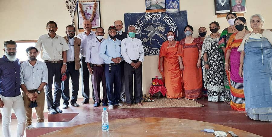 ವಿರಾಜಪೇಟೆ ಪಟ್ಟಣದಲ್ಲಿನ ಅಖಿಲ ಕೊಡವ ಸಮಾಜದ ಸಭಾಂಗಣದಲ್ಲಿ ಬುಧವಾರ ಕಾವೇರಿ ಕಣಿಪೂಜೆ ನಡೆಯಿತು