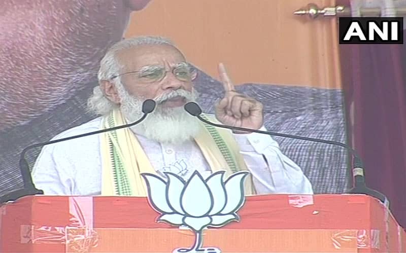 ಬಿಹಾರದಲ್ಲಿ ಚುನಾವಣಾ ಪ್ರಚಾರ ನಡೆಸುತ್ತಿರುವ ಮೋದಿ