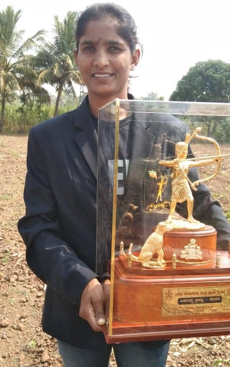 ‘ಏಕಲವ್ಯ’ ಪ್ರಶಸ್ತಿಯೊಂದಿಗೆ ಗೀತಾ ದಾನಪ್ಪಗೋಳ