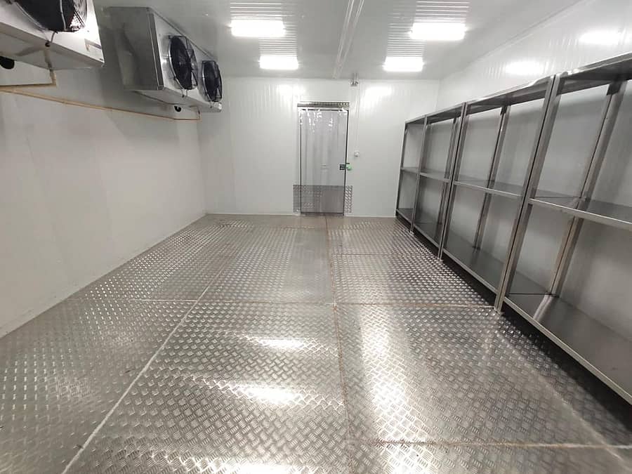 ಉಡುಪಿಯ ಡಿಎಚ್ಒ ಕಚೇರಿಯಲ್ಲಿ ಸಿದ್ಧಗೊಂಡಿರುವ ಕೋವಿಡ್ ಲಸಿಕಾ ಸಂಗ್ರಹ ಕೊಠಡಿ.