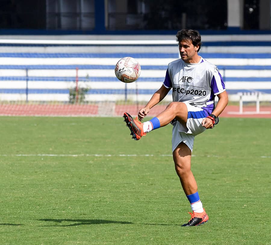 ಬೆಂಗಳೂರು ಎಫ್ಸಿ ತಂಡದ ಕೋಚ್ ಕಾರ್ಲಸ್ ಕ್ವದ್ರತ್ –ಪ್ರಜಾವಾಣಿ ಚಿತ್ರ