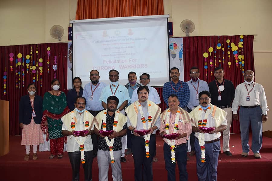 ಬೆಳಗಾವಿಯ ಎಸ್‌ಜಿಬಿಐಟಿಯಲ್ಲಿ ಕೊರೊನಾ ಯೋಧರನ್ನು ಸತ್ಕರಿಸಲಾಯಿತು