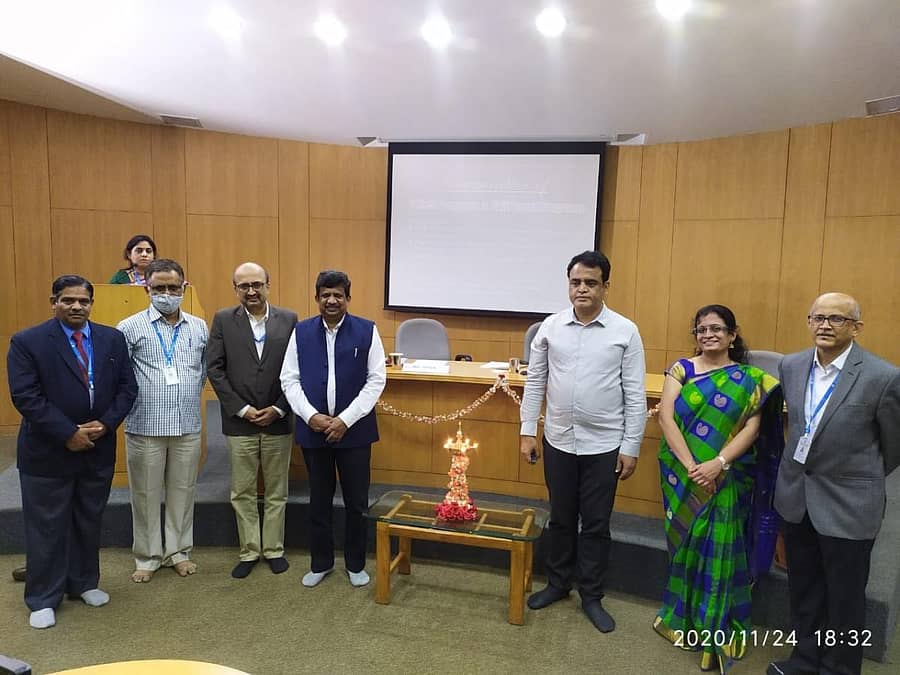 ಬೆಳಗಾವಿಯ ವಿಟಿಯು ಆರಂಭಿಸಿರುವ ವಸತಿಸಹಿತ ಬಿ.ಟೆಕ್. ಹಾಗೂ ಪಿ.ಜಿ. ಕೋರ್ಸ್ಗಳನ್ನು ಉಪ ಮುಖ್ಯಮಂತ್ರಿ ಡಾ.ಸಿ.ಎನ್. ಅಶ್ವತ್ಥನಾರಾಯಣ ಮಂಗಳವಾರ ಉದ್ಘಾಟಿಸಿದರು