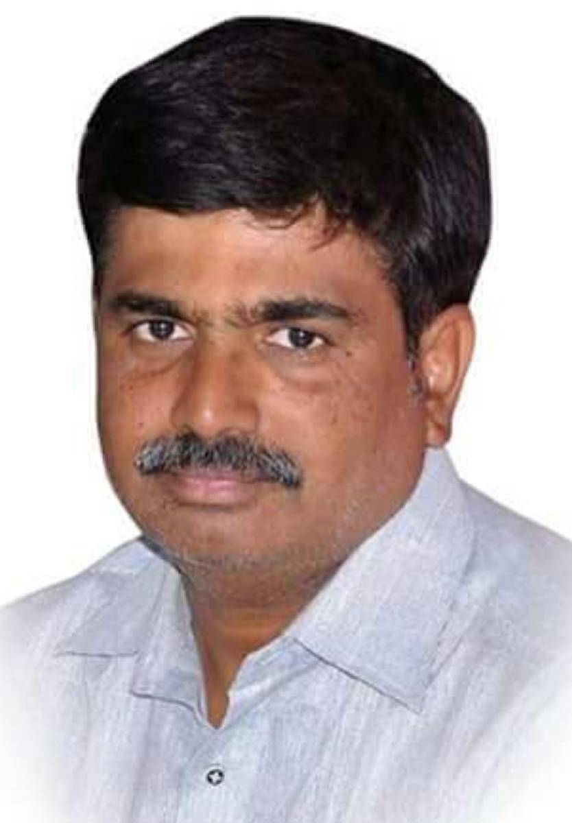 ರಮೇಶ ಕುಲಕರ್ಣಿ