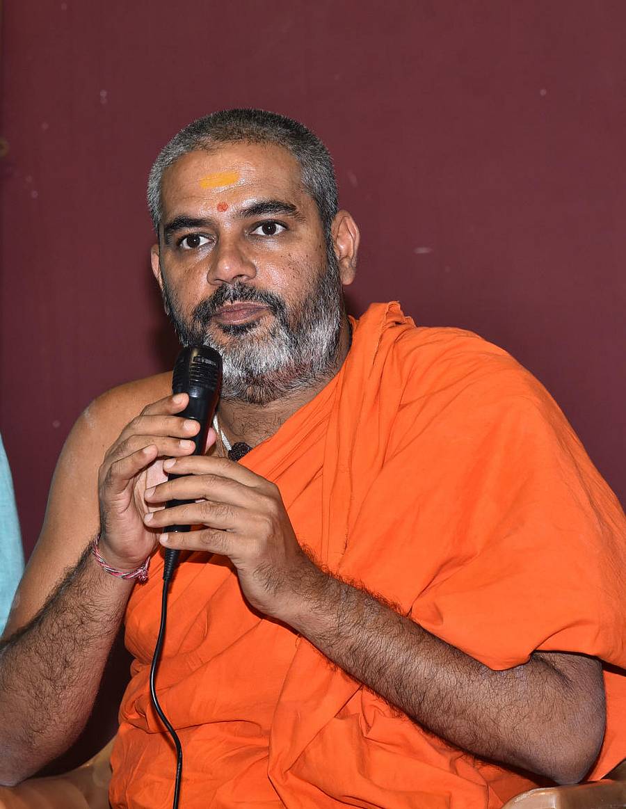 ನಿರಂಜನಾನಂದಪುರಿ ಸ್ವಾಮೀಜಿ