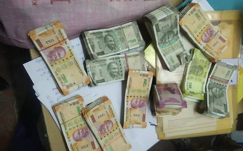 ಎಸಿಬಿಯು ವಶಕ್ಕೆ ಪಡೆದ ನಗದು ಹಣ