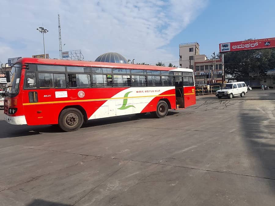 ಸಂಚಾರ ಆರಂಭಿಸಿದ ಕೆಎಸ್‌ಆರ್‌ಟಿಸಿ ಬಸ್