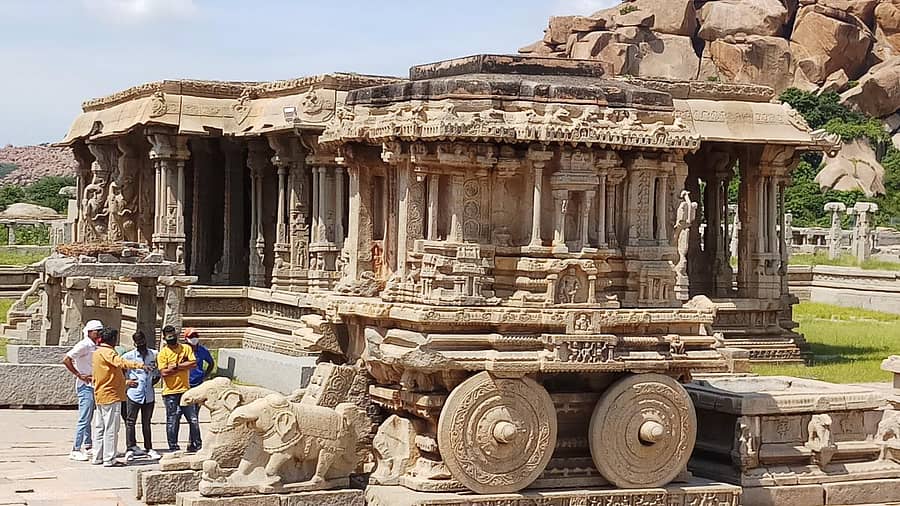 ಹಂಪಿ ಕಲ್ಲಿನ ರಥ
